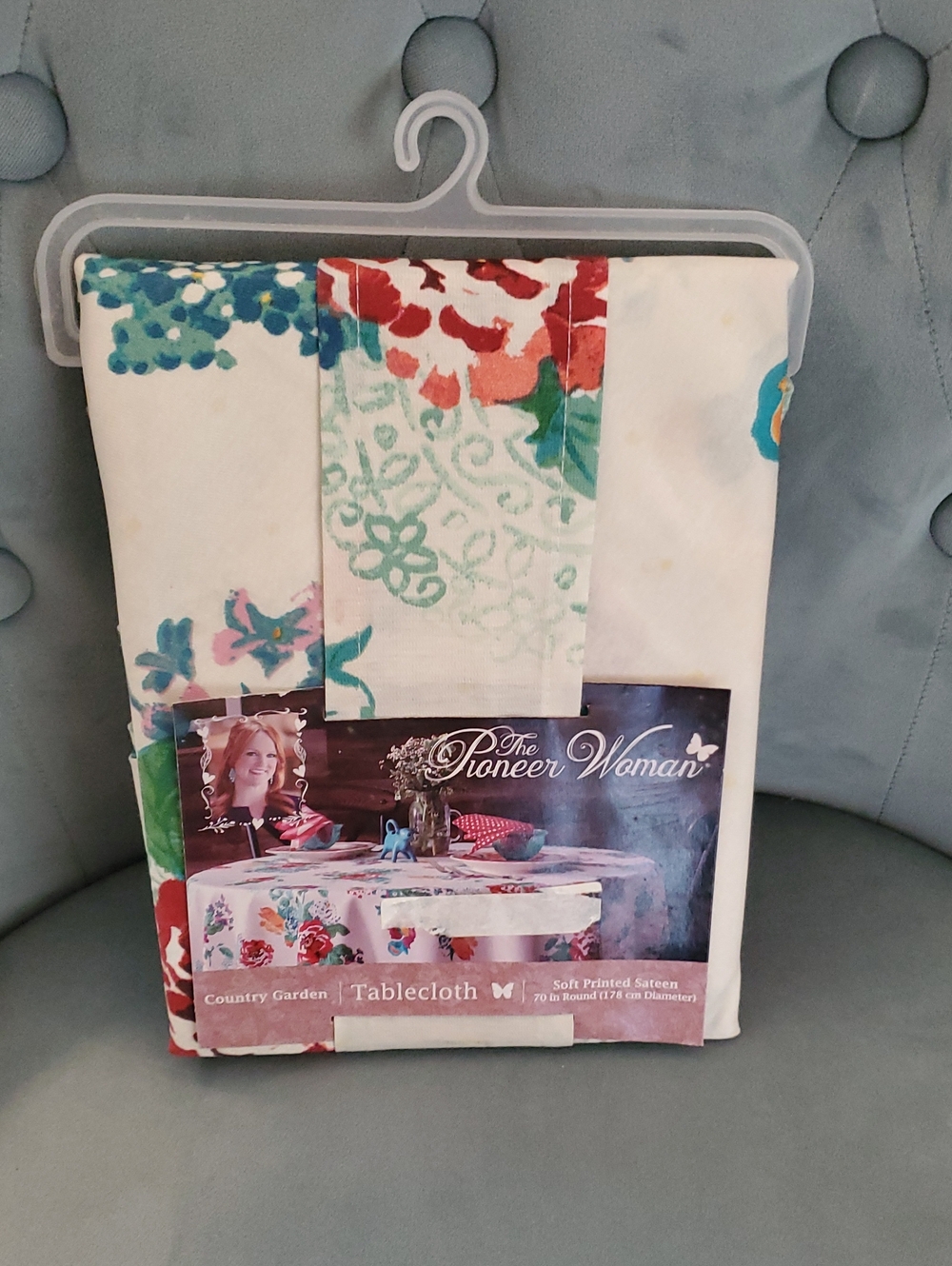 The Pioneer Woman Round Floral Garden Tablecloth -